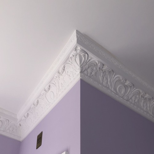 cornice in property in New Malden