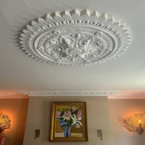 complex rose cornice