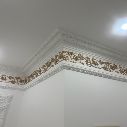 cornice -decorative