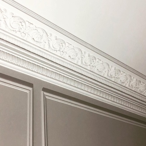 highly ornate cornice